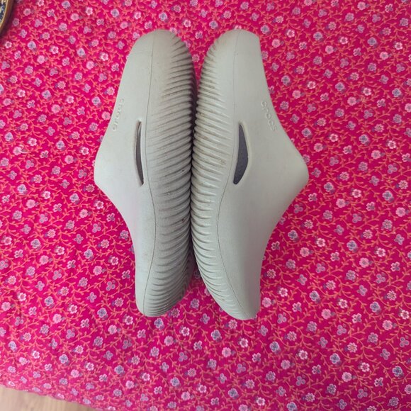 Crocs Mellow Recovery Clog Slip On Waterproof Mule Comfort Unisex - Picture 4 of 7